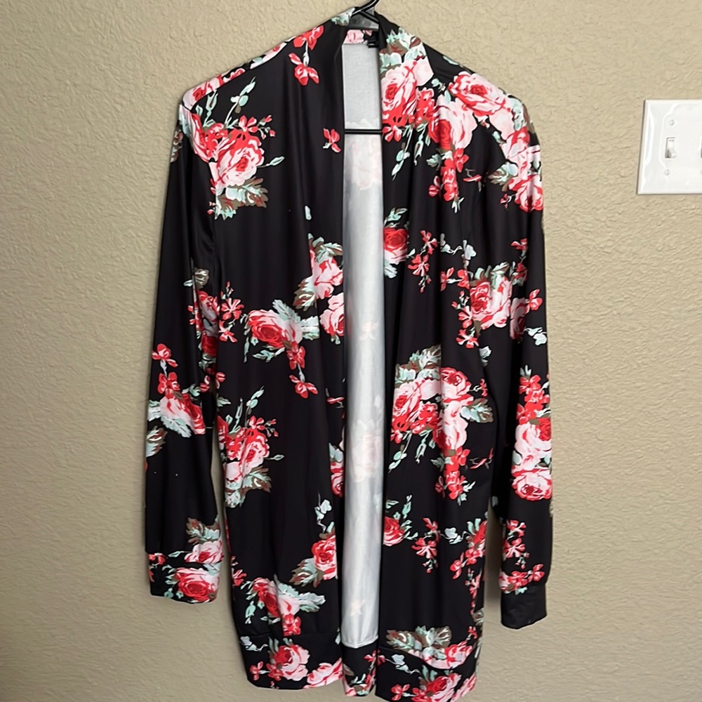 Stitch Fix, Women’s Large, black and floral print cardigan